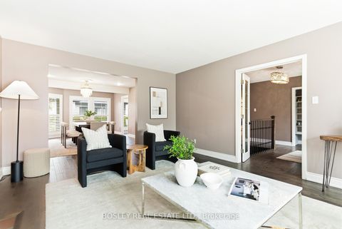 Photo 3 at 18 Tetbury Crescent, Donalda, Toronto