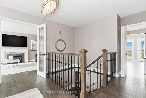 Photo 5 at 18 Tetbury Crescent, Donalda, Toronto