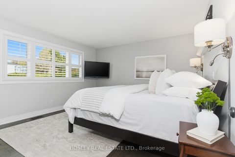 Photo 13 at 18 Tetbury Crescent, Donalda, Toronto