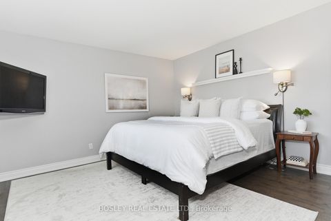 Photo 14 at 18 Tetbury Crescent, Donalda, Toronto