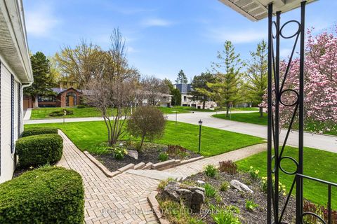 Photo 38 at 18 Tetbury Crescent, Donalda, Toronto