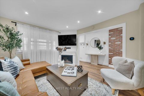 Photo 3 at 259 Sixth Street, New Toronto, Toronto