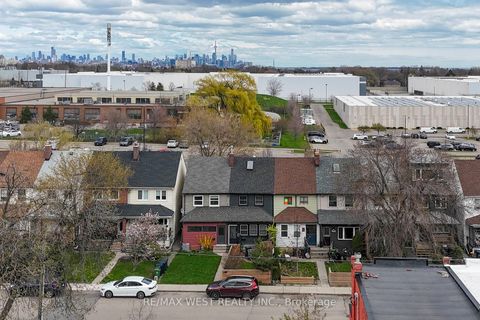 Photo 32 at 259 Sixth Street, New Toronto, Toronto