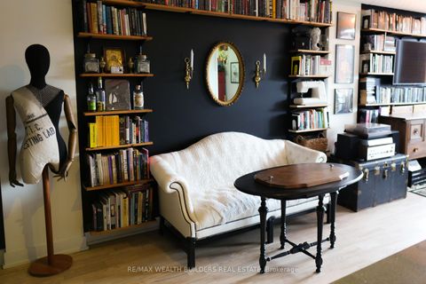 Photo 8 at 210 - 152 Annette Street, Junction Area, Toronto