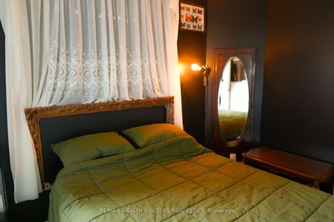 Photo 18 at 210 - 152 Annette Street, Junction Area, Toronto