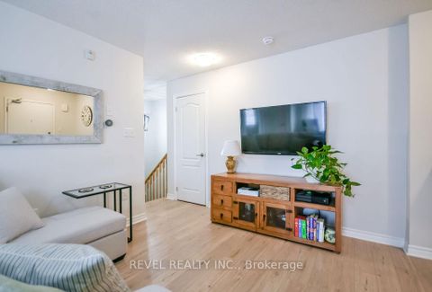 Photo 6 at 5 - 51 Ferndale Drive S, Ardagh, Barrie