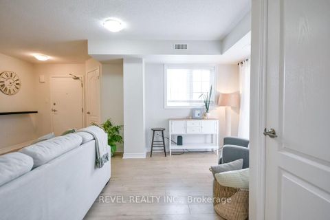 Photo 8 at 5 - 51 Ferndale Drive S, Ardagh, Barrie