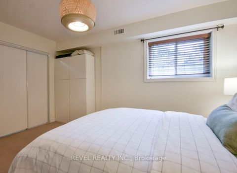 Photo 23 at 5 - 51 Ferndale Drive S, Ardagh, Barrie