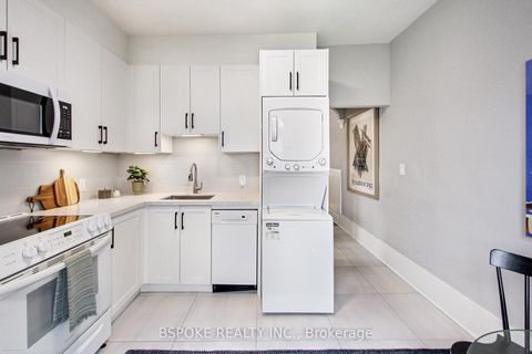 Photo 12 at 111 Mulock Avenue, Junction Area, Toronto