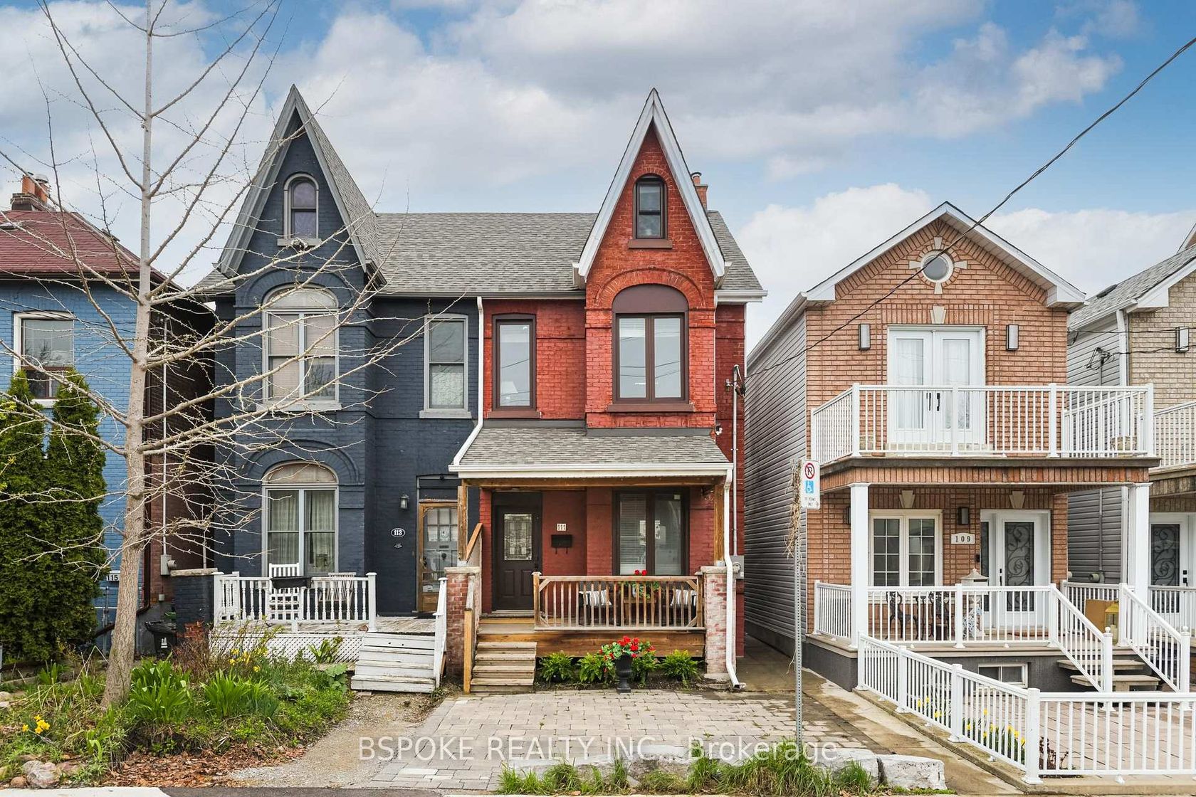 111 Mulock Avenue, Junction Area, Toronto photo number 2