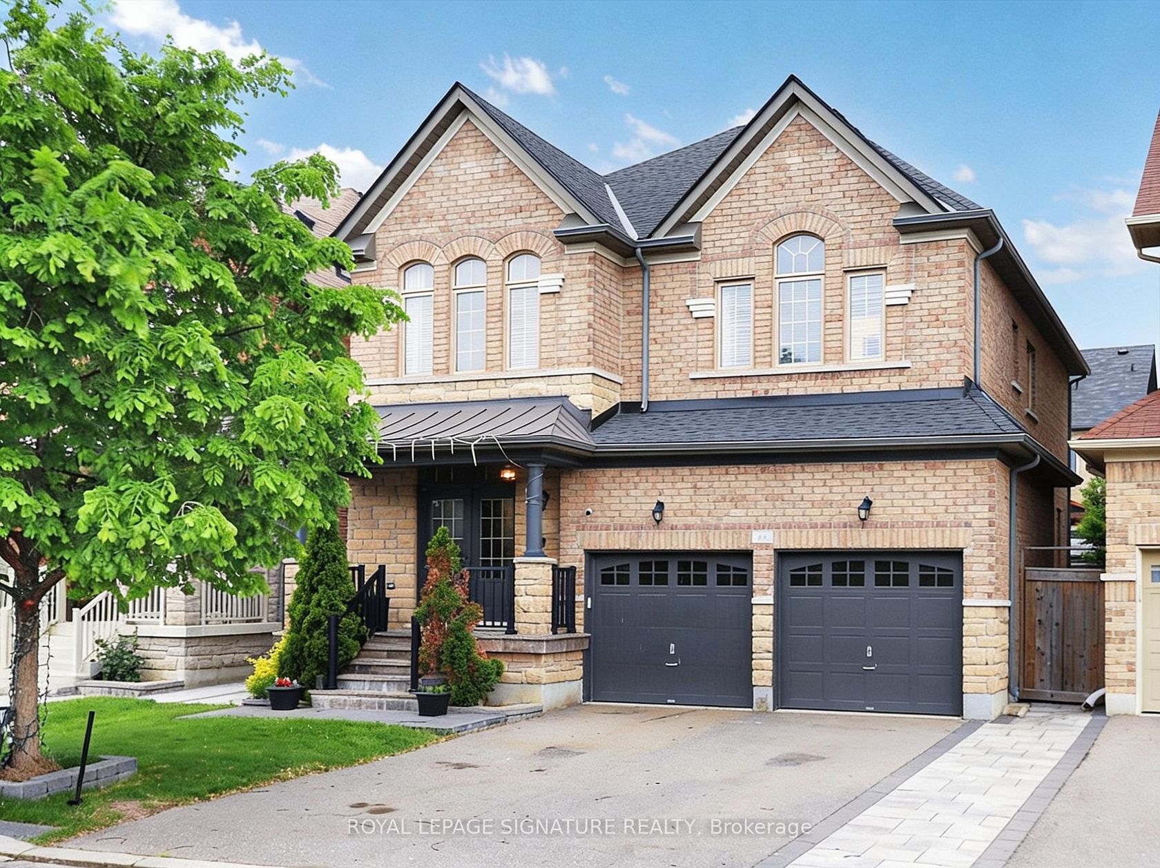 46 Kincardine Street, Kleinburg, Vaughan photo number 2