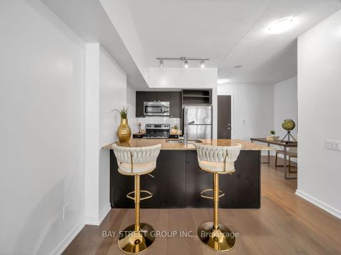 Photo 16 at 1501 - 105 The Queensway Avenue, Swansea, Toronto