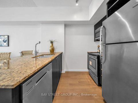 Photo 17 at 1501 - 105 The Queensway Avenue, Swansea, Toronto
