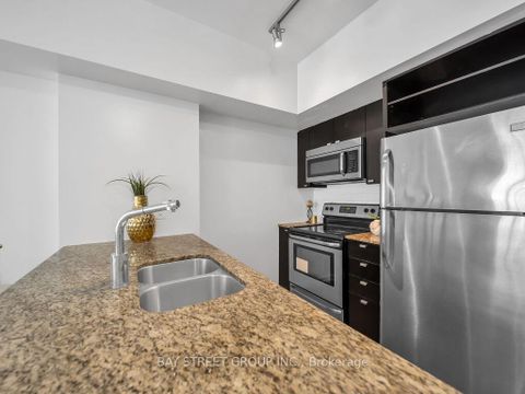 Photo 20 at 1501 - 105 The Queensway Avenue, Swansea, Toronto