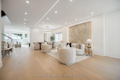 Photo 5 at 14 Ranwood Drive, Pelmo Park W4, Toronto