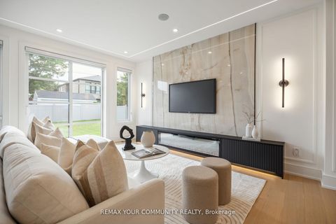 Photo 12 at 14 Ranwood Drive, Pelmo Park W4, Toronto