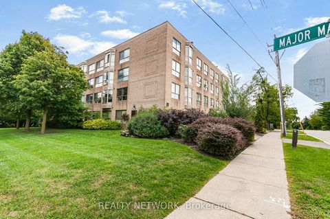 Photo 1 at 106 - 249 Major Mackenzie Drive E, Harding, Richmond Hill