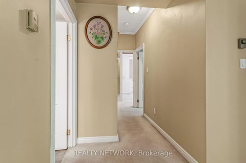 Photo 7 at 106 - 249 Major Mackenzie Drive E, Harding, Richmond Hill