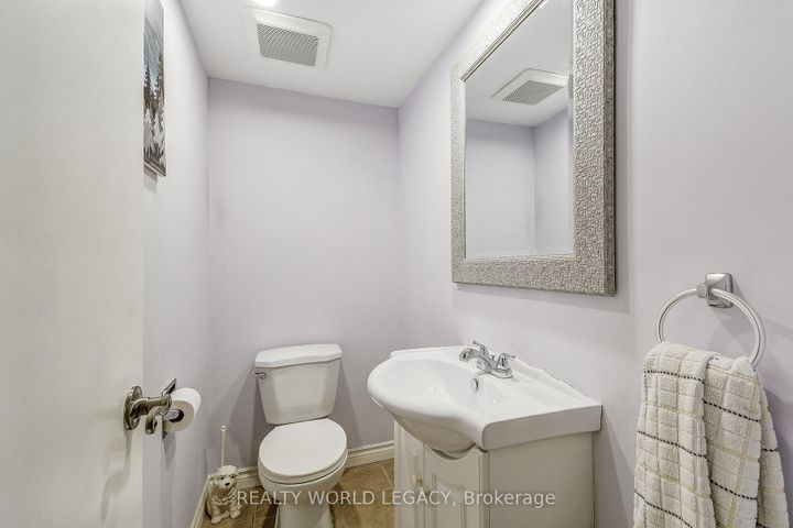 Photo 11 at 35 - 132 Barlake Avenue, Riverdale, Hamilton