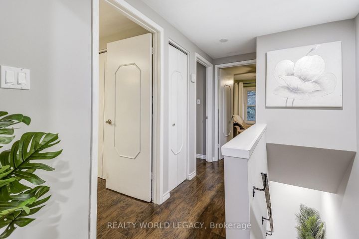 Photo 12 at 35 - 132 Barlake Avenue, Riverdale, Hamilton