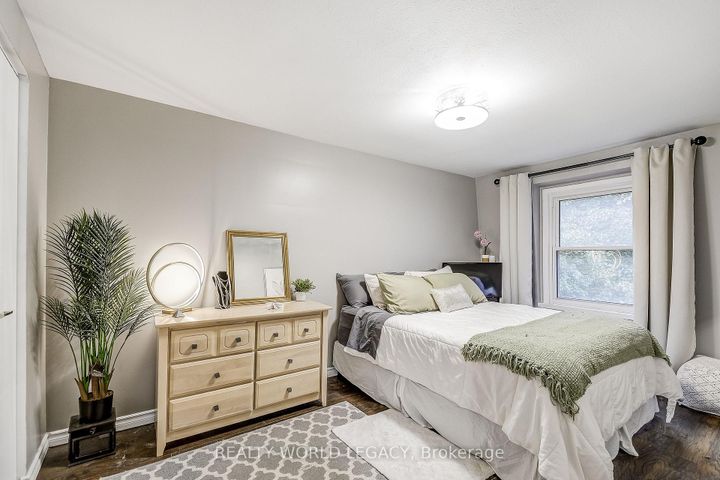 Photo 17 at 35 - 132 Barlake Avenue, Riverdale, Hamilton