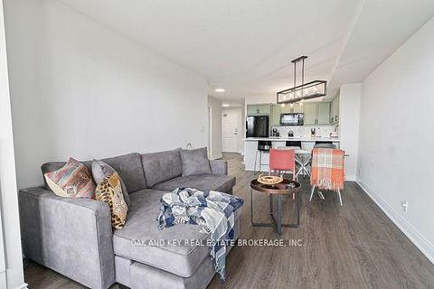 Photo 5 at 613 - 245 Davisville Avenue, Mount Pleasant West, Toronto