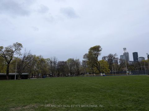 Photo 15 at 613 - 245 Davisville Avenue, Mount Pleasant West, Toronto