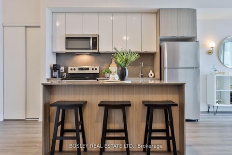 Photo 11 at 612 - 859 The Queensway, Queensway, Toronto
