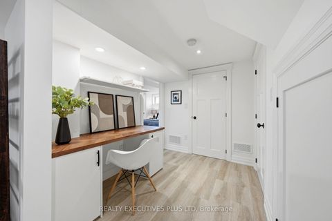 Photo 19 at 9 Hazelbury Drive, Nobleton, King