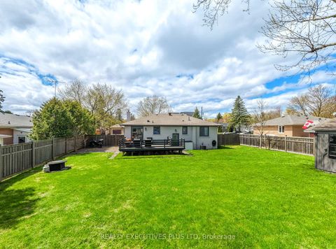 Photo 29 at 9 Hazelbury Drive, Nobleton, King