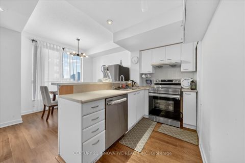 Photo 10 at Th307 - 36 Lee Centre Drive, Woburn, Toronto