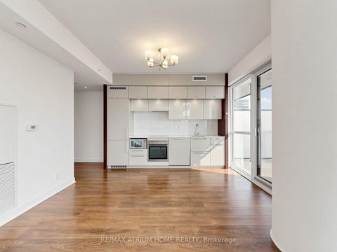 Photo 3 at 4308 - 15 GRENVILLE Street, Bay Street Corridor, Toronto