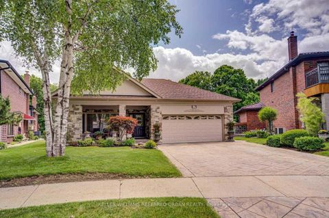 Photo 0 at 17 Hathor Crescent, Humber Summit, Toronto