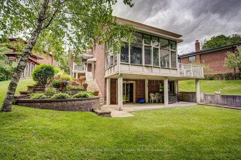 Photo 4 at 17 Hathor Crescent, Humber Summit, Toronto