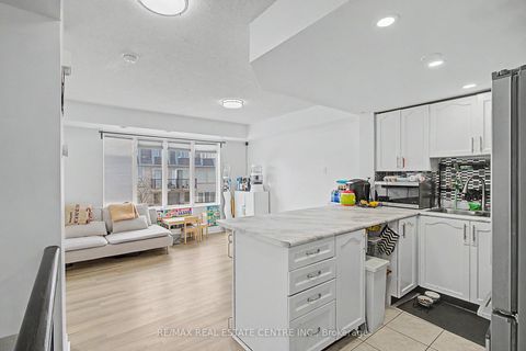 Photo 6 at 2167 - 95 George Appleton Way, CFB, Toronto
