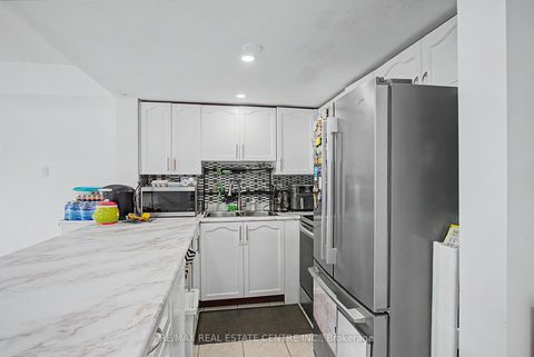 Photo 7 at 2167 - 95 George Appleton Way, CFB, Toronto