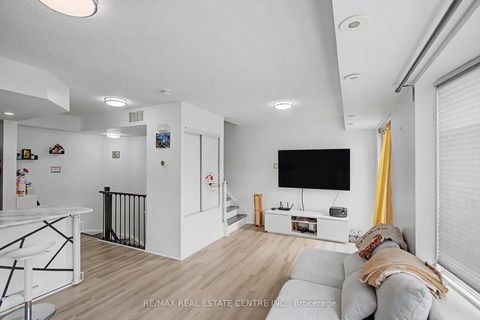 Photo 10 at 2167 - 95 George Appleton Way, CFB, Toronto