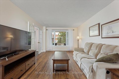 Photo 6 at 6 Hadera Place, Keswick North, Georgina