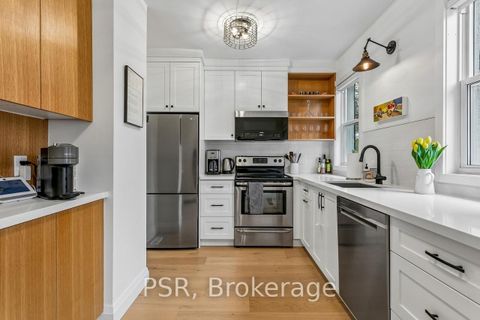 Photo 10 at 155 McRoberts Avenue, Davenport, Toronto