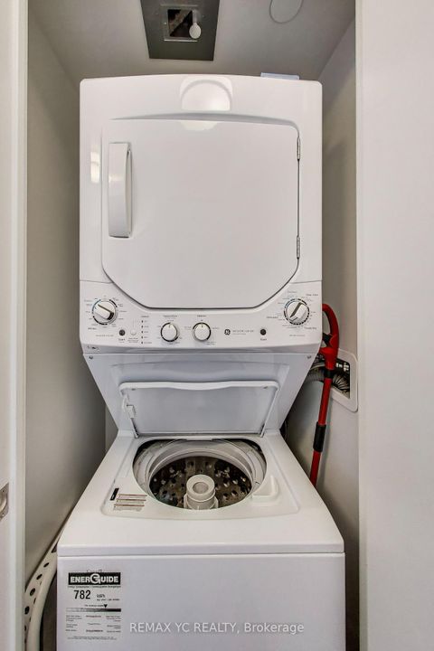 Photo 13 at 520 - 120 Varna Drive, Lawrence, Toronto