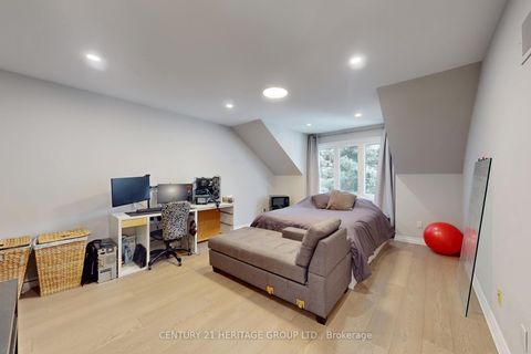 Photo 21 at 335 Fern Avenue, Observatory, Richmond Hill