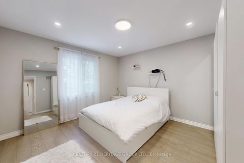 Photo 23 at 335 Fern Avenue, Observatory, Richmond Hill