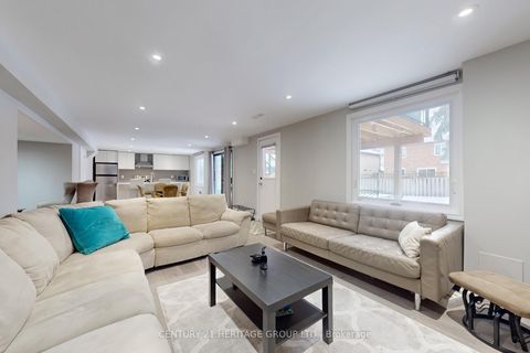 Photo 31 at 335 Fern Avenue, Observatory, Richmond Hill