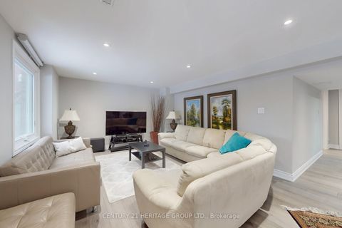 Photo 32 at 335 Fern Avenue, Observatory, Richmond Hill