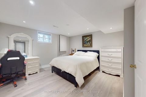 Photo 43 at 335 Fern Avenue, Observatory, Richmond Hill
