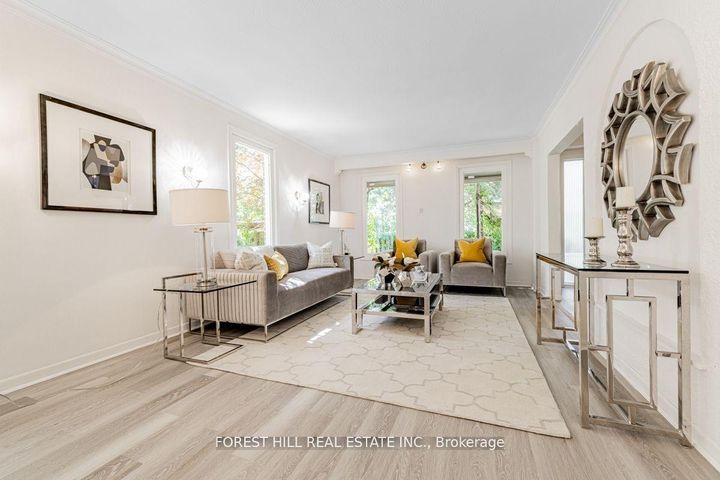 Photo 4 at 2977 Bayview Avenue, Bayview Village, Toronto