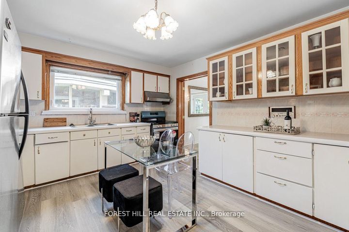 Photo 9 at 2977 Bayview Avenue, Bayview Village, Toronto