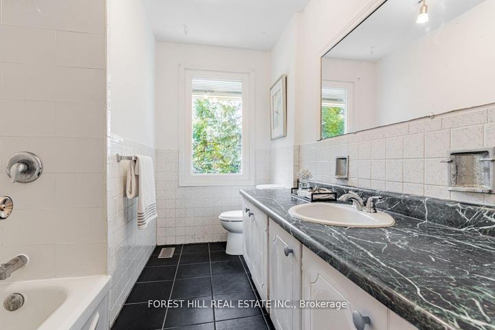 Photo 21 at 2977 Bayview Avenue, Bayview Village, Toronto