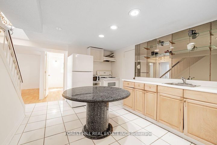 Photo 24 at 2977 Bayview Avenue, Bayview Village, Toronto
