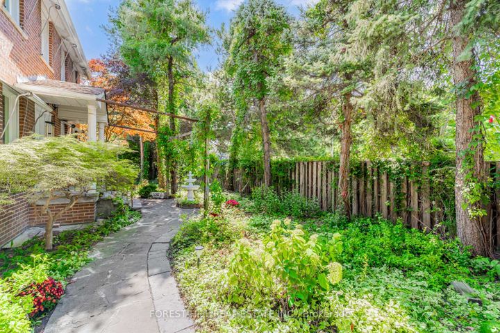 Photo 34 at 2977 Bayview Avenue, Bayview Village, Toronto